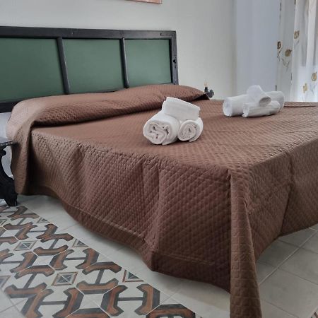 Casa Viotti Le Fuoriserie باليرمو المظهر الخارجي الصورة