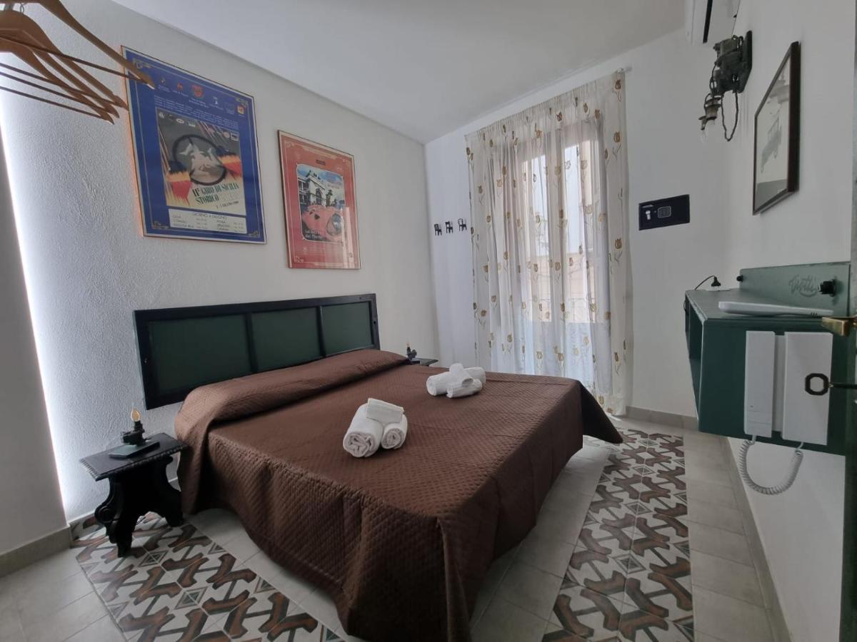 Casa Viotti Le Fuoriserie باليرمو المظهر الخارجي الصورة
